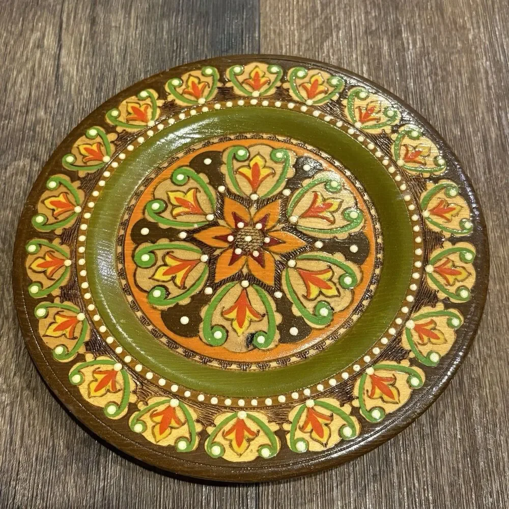 Vintage Hand Painted Wooden Folk Art Plate Floral Tole Art 8” Wall Decor